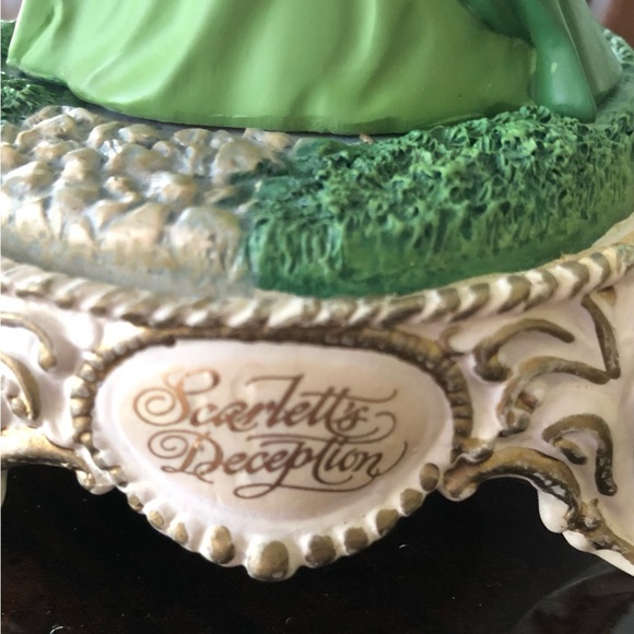 Previously owned Scarlet O’Hara Collectible from “Gone With The Wind” - Picture 2 of 8